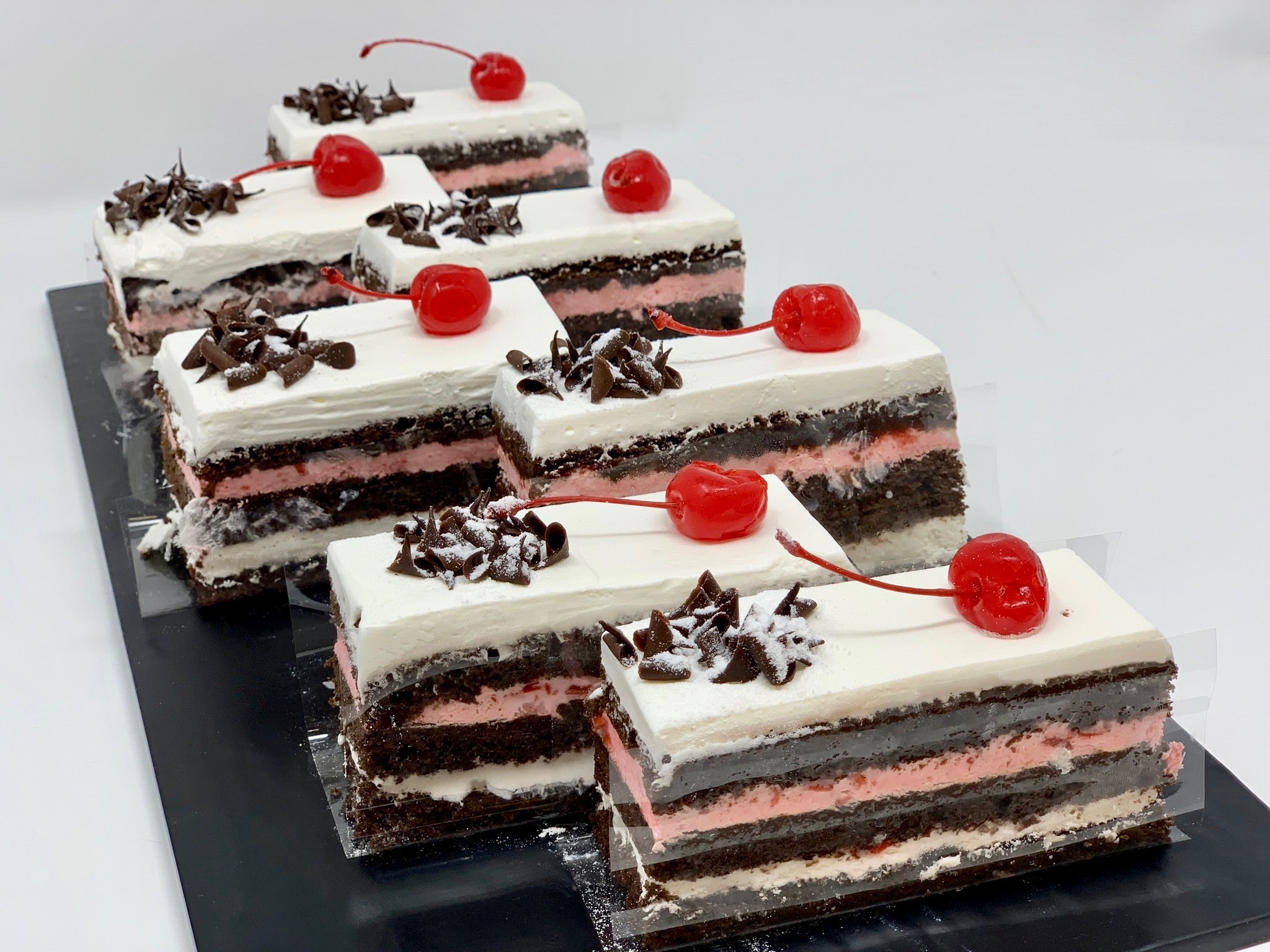 Black Forest Eggless Cake