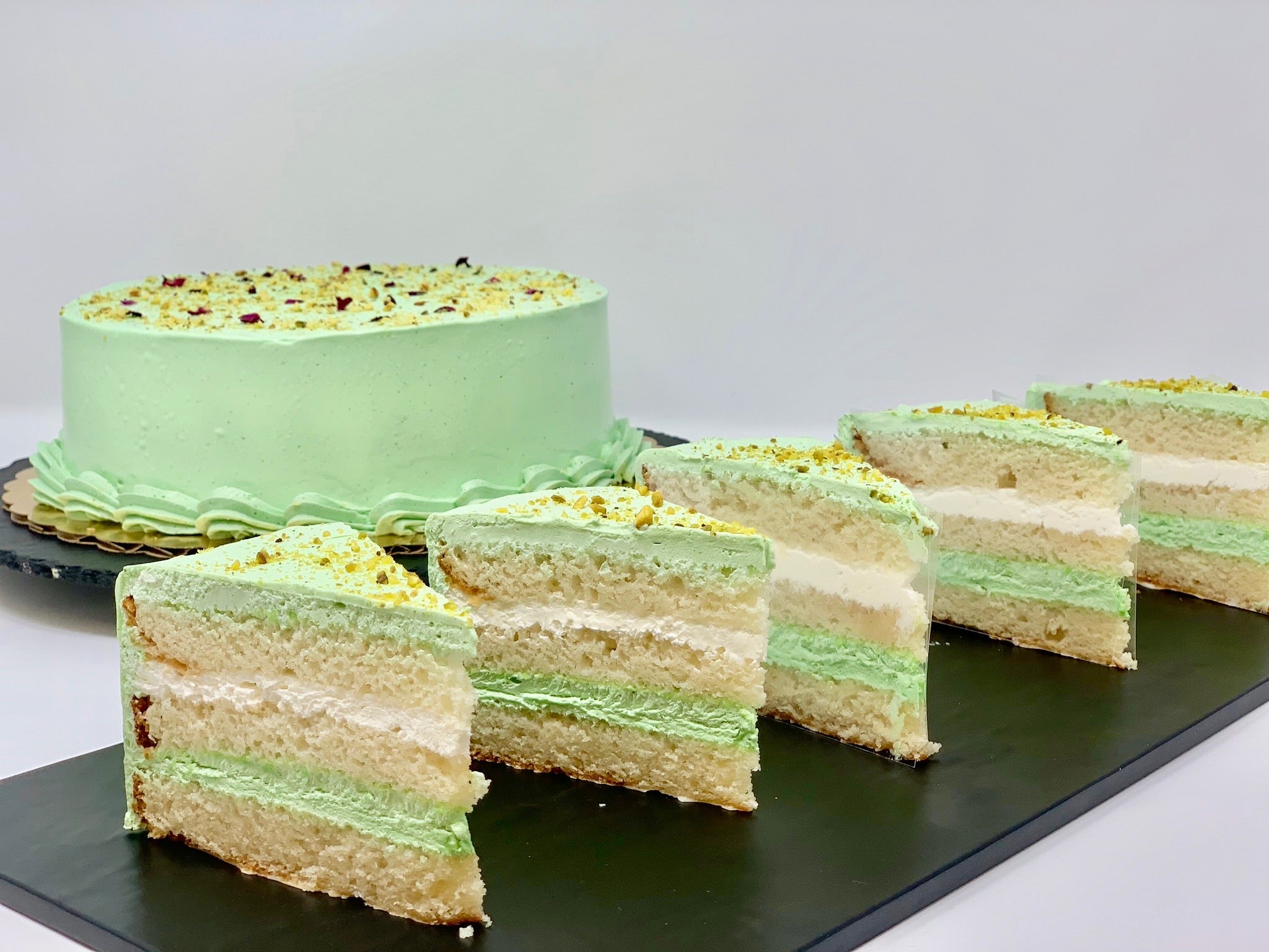 Pistachio Eggless Cake